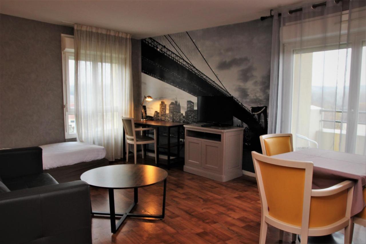 Brétigny-sur-Orge Residence Carouge Appart Hotel المظهر الخارجي الصورة