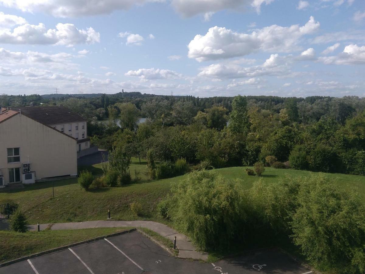 Brétigny-sur-Orge Residence Carouge Appart Hotel المظهر الخارجي الصورة